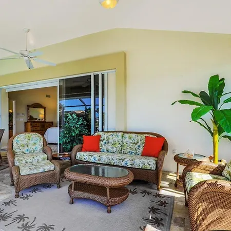 427 Swiss Court Vila